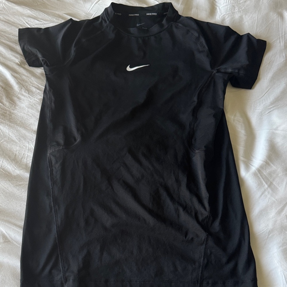 Nike Boys (XL) Black Nike Pro Dri Fit